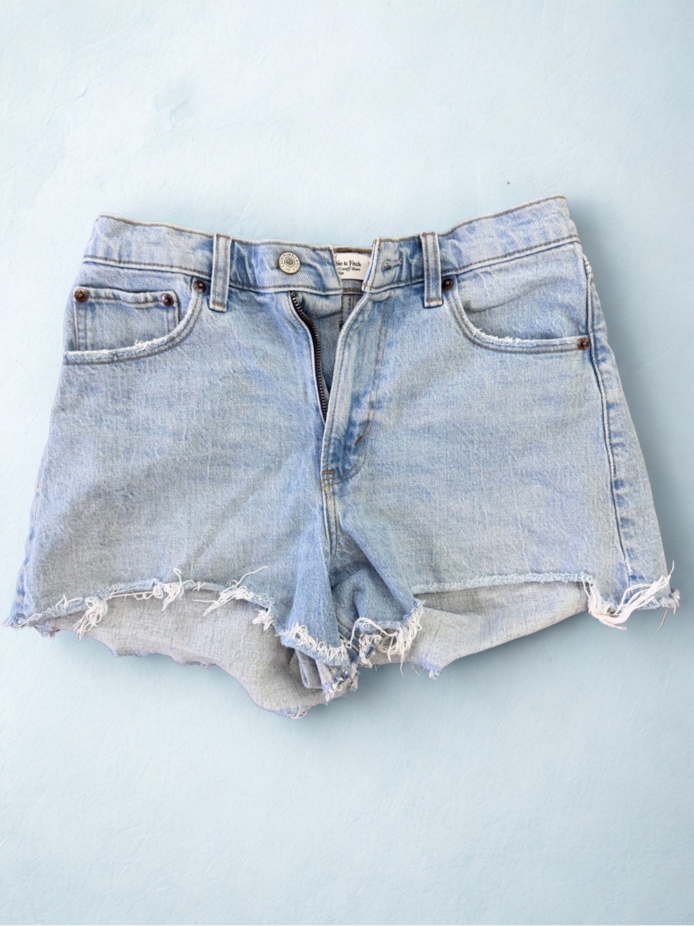 High Rise 90s Cutoff Short - Picture 2 of 6